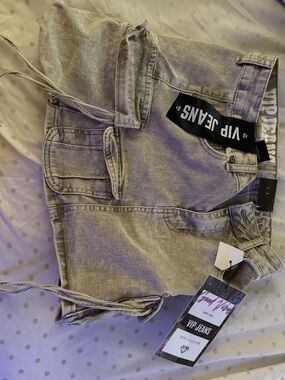 VIP Men's Light Gray Relaxed Cargo Jeans with Drawstring Waist